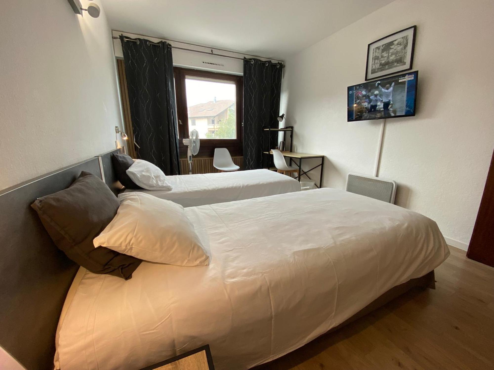 Savoie Hotel Aux Portes De Geneve Saint-Julien-en-Genevois Eksteriør bilde